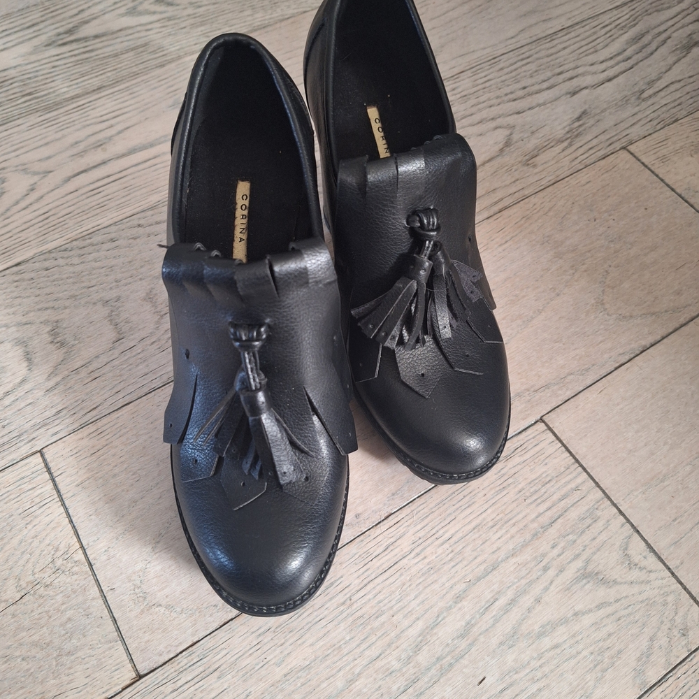 Women's Elegant Black Tassel Heels